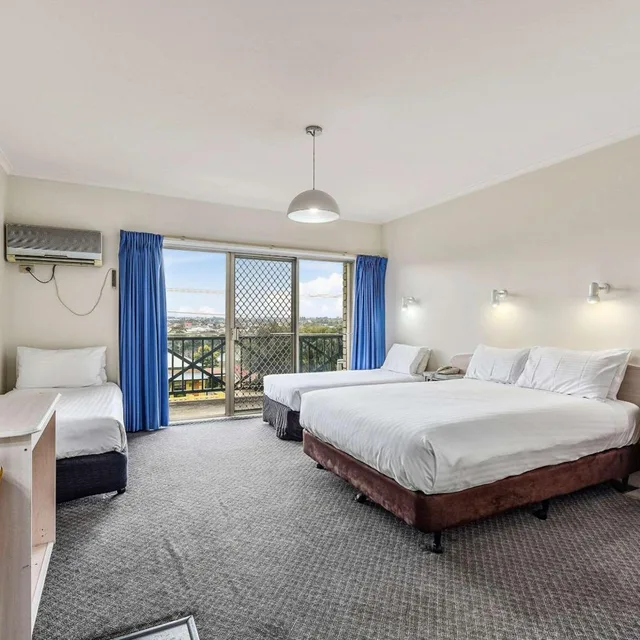 غرفة عائلية، Comfort Inn The Lakes 1/3