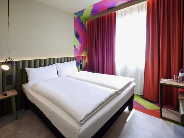 غرفة قياسية بسرير مزدوج، Ibis Styles Parndorf Neusiedler See 1/9