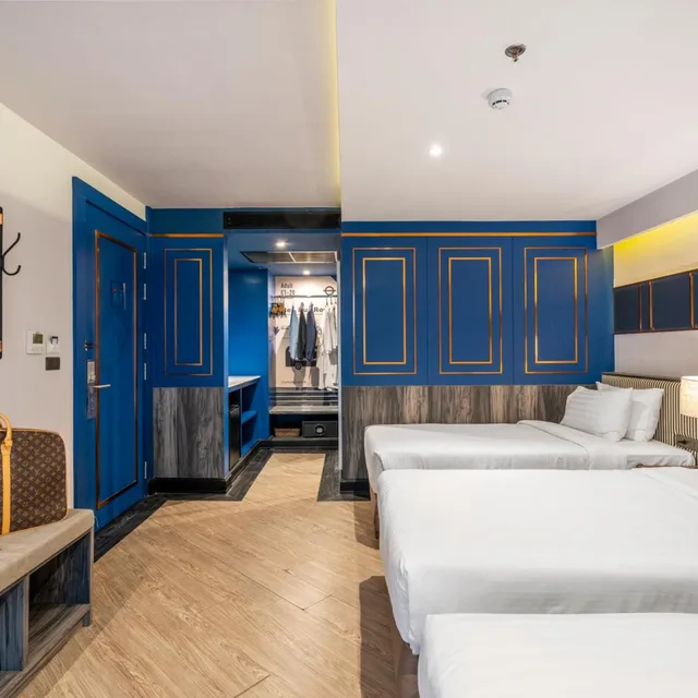 Deluxe Discovery Triple، Vince Hotel Bangkok Pratunam 2/10