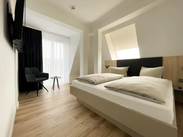 جناح بسريرين، Holi Hostel Hotel 1/1