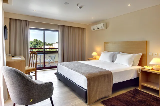 غرفة قياسية بشرفة، Alba Hotel 2/3