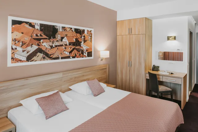 غرفة قياسية بشرفة، Hotel Adria Dubrovnik 3/4