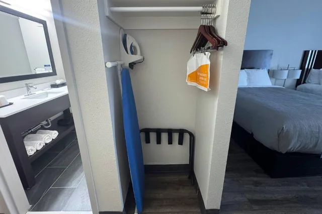 غرفة داخلية رباعية بسريرين كوين، Quality Inn Chattanooga Hamilton Place 4/7