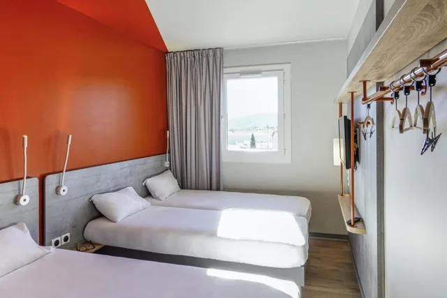 غرفة قياسية ثلاثية بثلاثة أسرّة، IBIS BUDGET HUERTA DE MURCIA 2/8