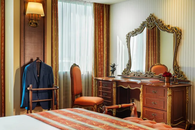 جناح غراند، GRAND HOTEL SOFIA 3/4