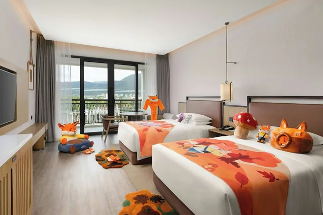 غرفة ديلوكس بسريرين مزدوجين بإطلالة على الحديقة، Marriott Yalong Bay 1/10