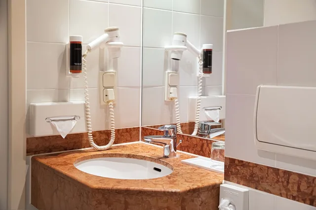 غرفة اقتصادية مفردة، ACHAT Hotel Magdeburg 18/19