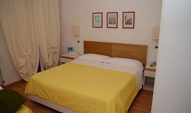 1 Bedroom, Economy, Triple, Double Bed, Hotel Kinda 3/4