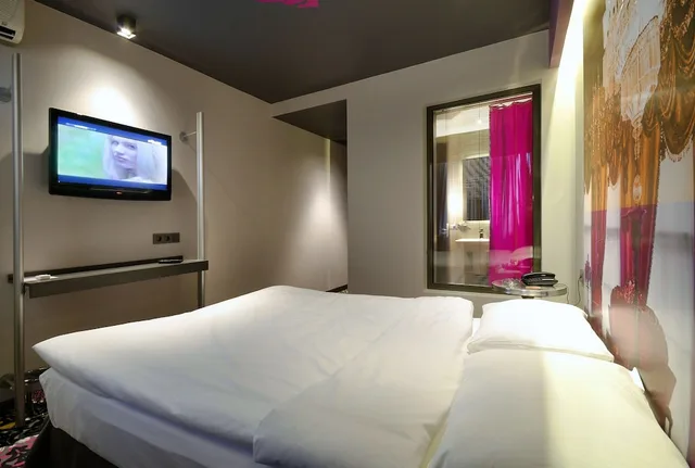 1 Bedroom, Superior, Triple, Double Bed, Sofa, Tulip City Taksim Hotel 5/7