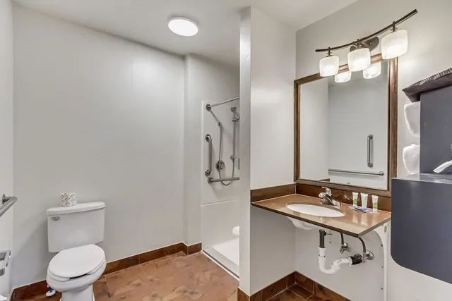 1 Bedroom, Suite, King Bed, Sofa, Park Inn By Radisson Salt Lake City Midvale 7/8