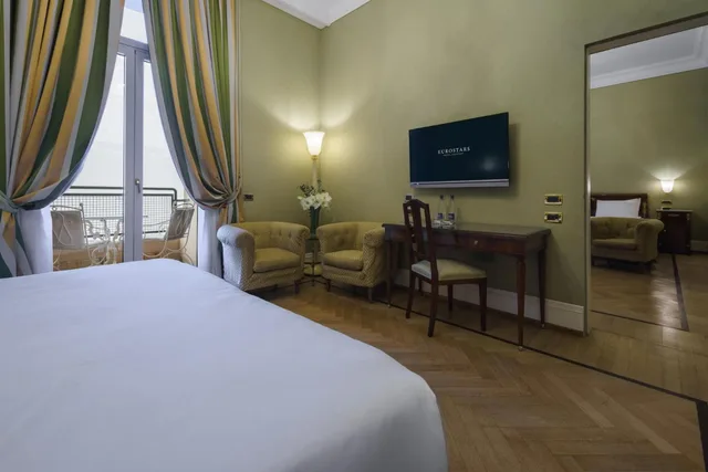 غرفة عائلية بإطلالة على البحر، Eurostars Hotel Excelsior 3/7