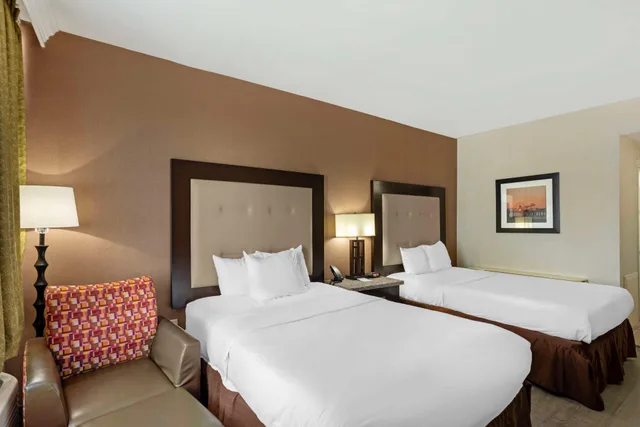 غرفة رباعية بسريرين مزدوجين لذوي الإعاقة، Best Western Atlantic City Hotel 2/3