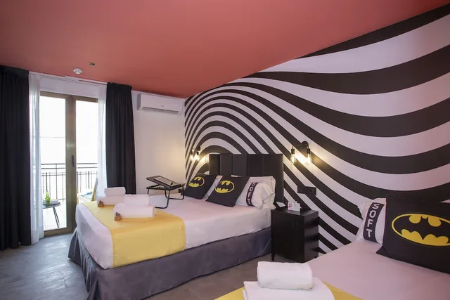 غرفة عائلية بثلاثة أسرّة بشرفة، Hotel Casual Pop Art Benidorm 2/3
