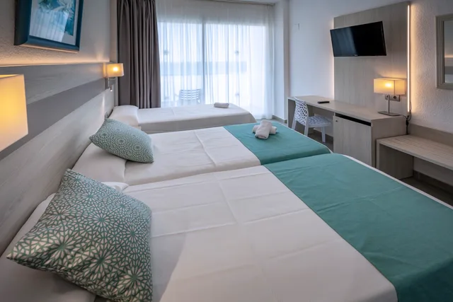 غرفة بسرير مزدوج أو سريرين منفصلين بإطلالة على البحر، Hotel 4R Salou Park Resort I 5/8