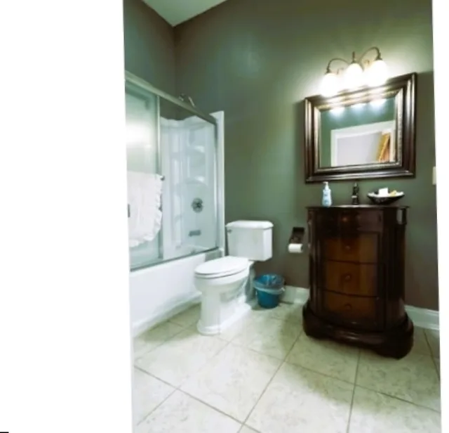 Victorian, Style, Premium, King Bed، Oak Tree Hotel 9/9