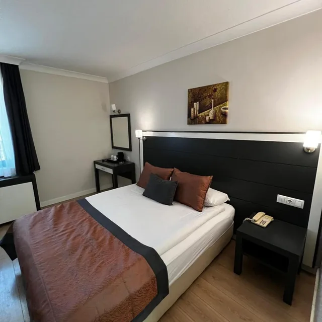 Room, Double Bed, Dafne Hotel 2/10