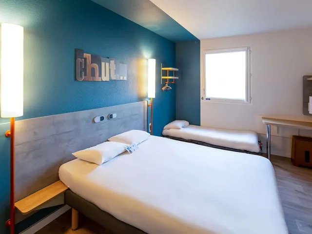 غرفة بسرير مزدوج لذوي الإعاقة، ibis budget Pertuis Portes du Luberon 1/4
