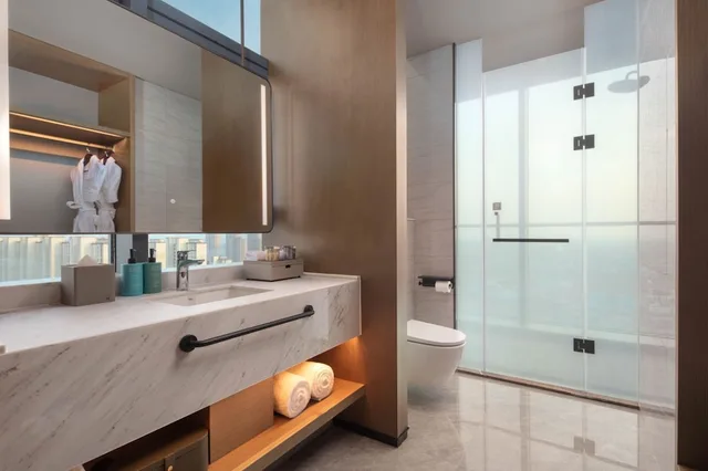 جناح تنفيذي بسرير كينج، Novotel Lianyungang Haizhou 2/2