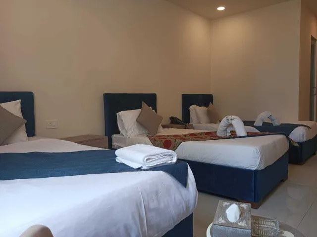 غرفة ديلوكس ثلاثية بسريرين كوين، Orient Prince Hotel 1/1