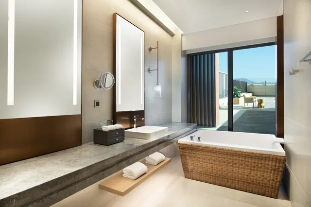 Hot Springs, Premium, King Bed، Crowne Plaza Zunhua Hot Spring Town 2/5