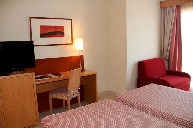 غرفة بسرير مزدوج بإطلالة على البحر، Canelas Hotel 3/4
