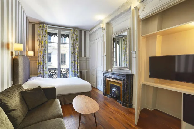 جناح جونيور، Hotel Vaubecour 5/6