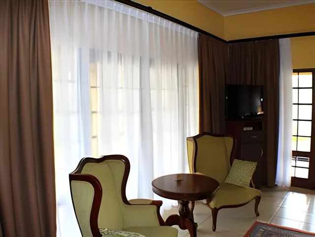 Abangane Guest Lodge، Hlanganani 39/58