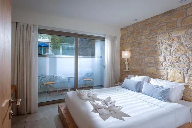 Semi Basement, Suite، Mary Hotel and Mary Royal Suites 1/7