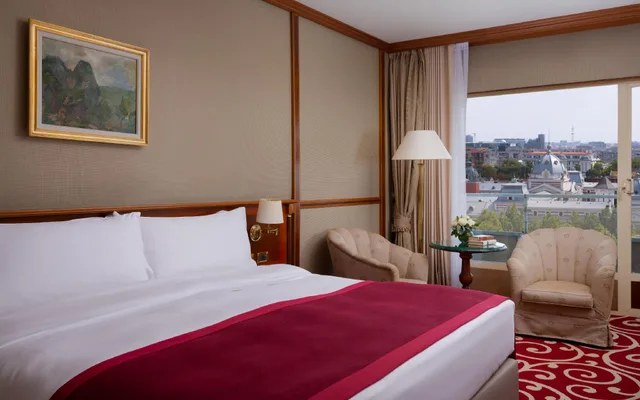 غرفة قياسية بسرير كوين، Grand Hotel Bucharest 1/1