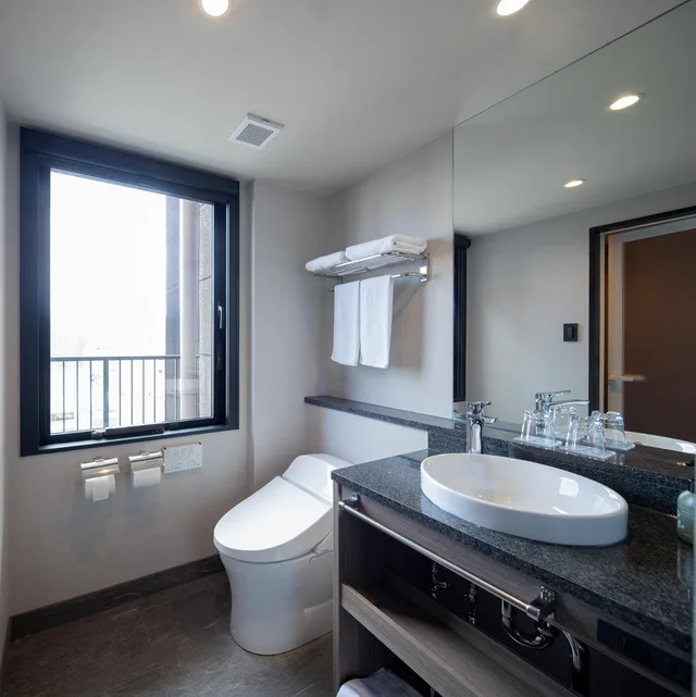 Smart, King Bed, Hotel H2 Nagasaki 5/6