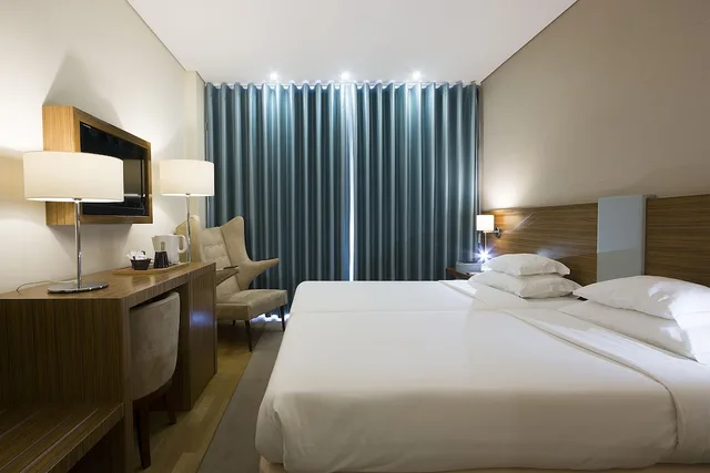 غرفة بسرير مزدوج بشرفة، Meira Hotel 1/3
