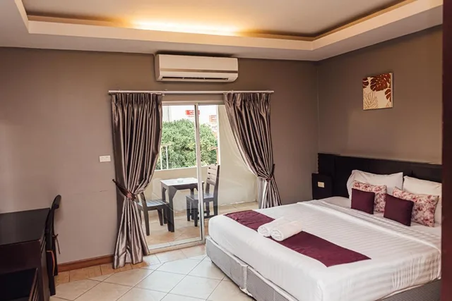 Deluxe, Gazebo Resort Pattaya 2/10