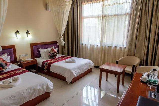غرفة قياسية بسريرين منفصلين، Oriental Swan Hotel Livingstone 1/2