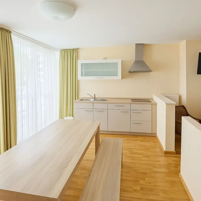 2 Bedrooms, Apartment, 1 Double and 1 Single Bed, Hotel Petersburg 3/4