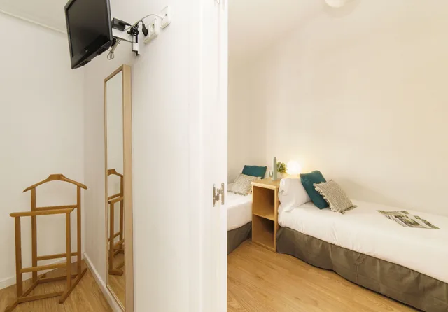 غرفة عائلية بأربعة أسرّة، Pillow House 1/6