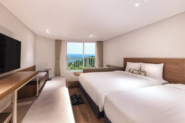 Kensington, Premier, 2 Double Beds, Ocean View، Kensington Resort Jeju Jungmun 1/3
