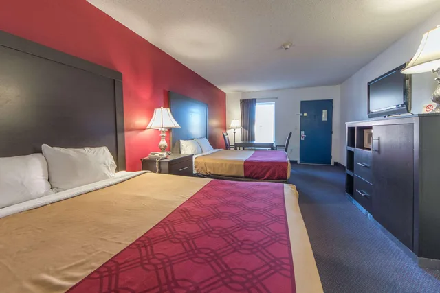 غرفة بسريرين كوين، Econo Lodge Ruther Glen 1/3