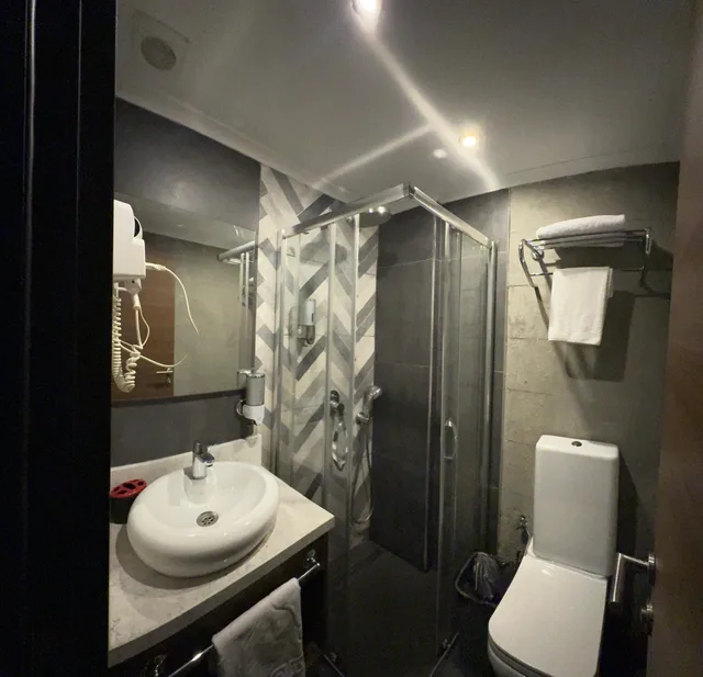 غرفة اقتصادية ثلاثية، Elibol Hotel 4/4