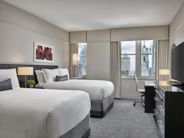 غرفة بسريرين مزدوجين لذوي الإعاقة، Loews Philadelphia 2/3