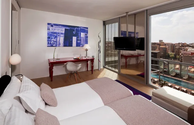 Melia, King Bed, Pool View، MELIA BARCELONA SKY 5/7