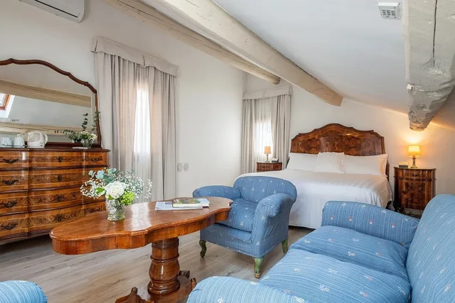 غرفة بسرير مزدوج أو سريرين منفصلين بإطلالة، Villa Mabapa 5/5