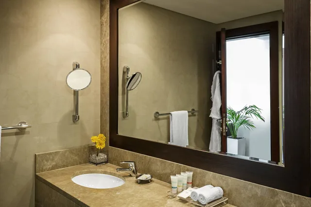جناح بشرفة بغرفة نوم واحدة، Four Points by Sheraton Sheikh Zayed Road 6/10