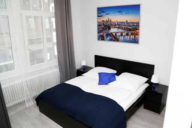 غرفة قياسية بسرير كينج، Main Hotel Frankfurt City 2/6