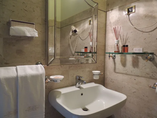 غرفة سوبيريور بسرير كينج، Hotel Verdi Boutique Hotel 2/2