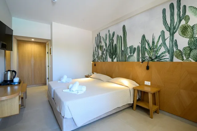 Superior, Shared Pool، Malia Bay Beach Hotel And Bungalows 6/10