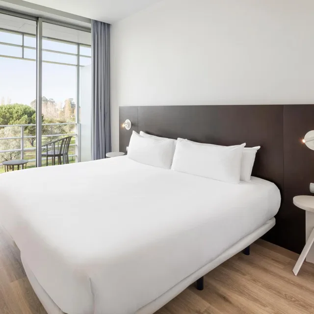 غرفة سوبيريور بسرير مزدوج، B&B HOTEL Cantanhede Coimbra 1/7