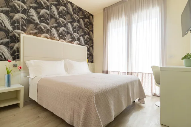 جناح، Hotel Gemma 4/10