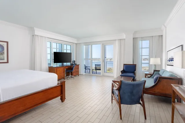 Executive, King Bed, Bay Front, Balcony، The Pensacola Beach Resort 2/2
