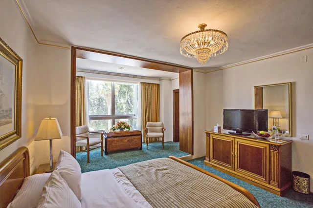 جناح ديلوكس بسرير كينج، Amman International Hotel 1/2