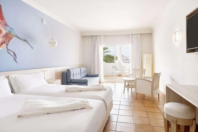 غرفة متصلة بأربعة أسرّة، Iberostar Waves Founty Beach 1/1